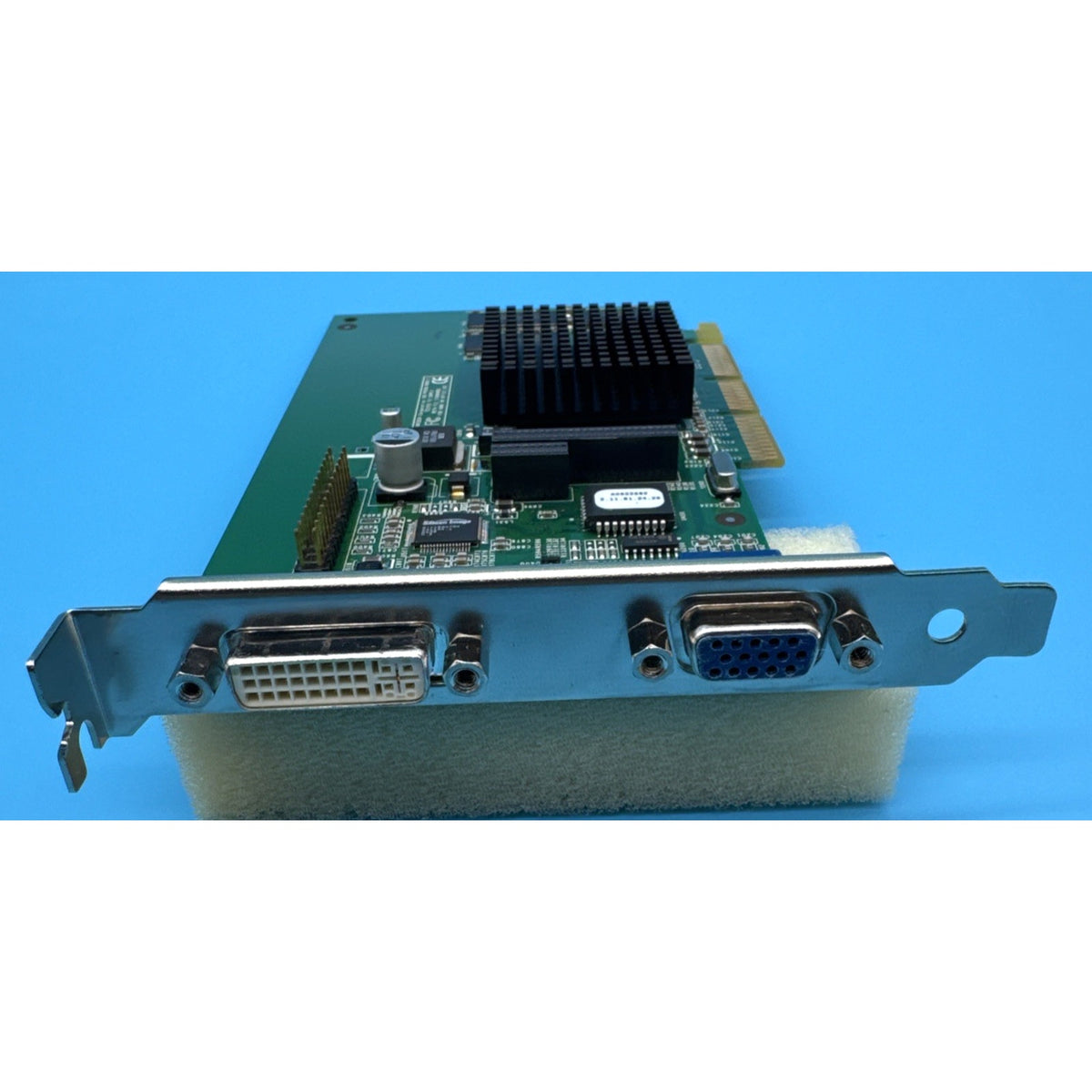 Nvidia Quadro2 MXR 32MB AGP Video Card — HP OEM (P/N 221411-002) Vintage Retro-PC
