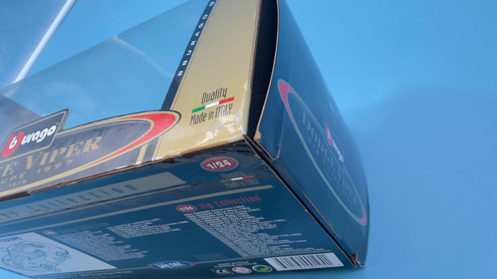 Bburago 1:24 1997 Dodge Viper GTS Coupe Red White Stripes Cod 1515 - Made in Italy - Never Removed - C-6 Box - The A.M.Y. Depot